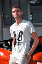 Lade das Bild in den Galerie-Viewer, V8MACHT MEN SHIRT