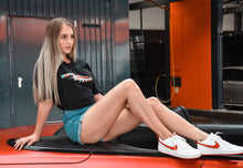 Lade das Bild in den Galerie-Viewer, BORN2DRIVE WOMEN SHIRT